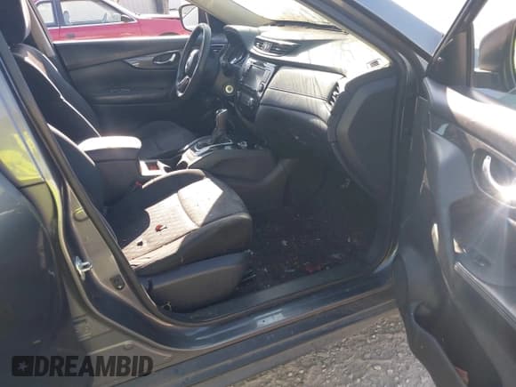 ✅ 2018 Nissan Rogue SV • VIN: 5N1AT2MV3JC784621 • Лот: 43193083. Опубликован ранее на IAAI с пробегом 147 385 миль. Бесплатный доступ к архиву аукционных продаж из США и подробный отчёт об истории автомобиля на DreamBid. Изображение 5.