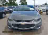 2018 Chevrolet Malibu LT z VIN 1G1ZD5ST0JF125698, wystawiony jako IAAI lot #43350122 z przebiegiem 149 975 mil mil oraz . Historia ofert i sprzedaży dostępna na DreamBid. Obrazek 13.