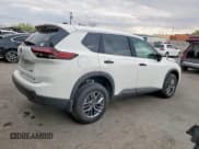✅ 2025 Nissan Rogue S • VIN: 5N1BT3AB7SC779413 • Lot: 68785805. Wystawiony na Copart z przebiegiem 8 243 mil. Bezpłatny archiwum sprzedaży aukcyjnych z USA i szczegółowy raport historii pojazdu na DreamBid. Zdjęcie 3.