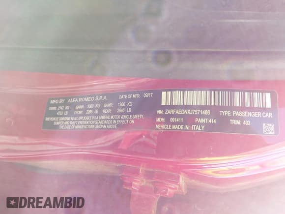 ✅ 2018 Alfa Romeo Giulia • VIN: ZARFAEDNXJ7571486 • Lot: 43603679. Wystawiony na IAAI z przebiegiem 95 536 mil. Bezpłatny archiwum sprzedaży aukcyjnych z USA i szczegółowy raport historii pojazdu na DreamBid. Zdjęcie 9.