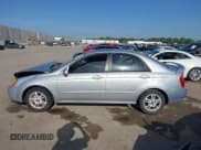 ✅ 2005 Kia Spectra LX • VIN: KNAFE121955143141 • Lot: 42767872. Listed on IAAI with 178,724 mi. Free auction sales archive from the USA and detailed vehicle history report at DreamBid. Image 14.