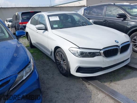 ✅ 2019 BMW 5 Series 530i • VIN: WBAJA5C53KWW48516 • Lot: 41524190. Listed on IAAI with 62,280 mi. Free auction sales archive from the USA and detailed vehicle history report at DreamBid. Image 1.