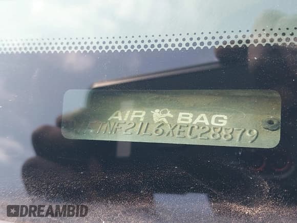 ✅ 1999 Ford F-250 XL • VIN: 1FTNF21L6XEC28879 • Lot: 42410159. Listed on IAAI with 196,735 mi. Free auction sales archive from the USA and detailed vehicle history report at DreamBid. Image 9.