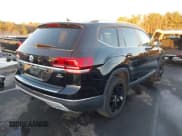 ✅ 2019 Volkswagen Atlas SEL • VIN: 1V2MR2CA9KC540017 • Lot: 43704377. Wystawiony na IAAI z przebiegiem 88 068 mil. Bezpłatny archiwum sprzedaży aukcyjnych z USA i szczegółowy raport historii pojazdu na DreamBid. Zdjęcie 4.