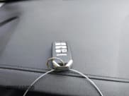 ✅ 2017 Honda Pilot Elite • VIN: 5FNYF6H02HB100235 • Lot: 43026575. Wystawiony na IAAI z przebiegiem 174 362 mil. Bezpłatny archiwum sprzedaży aukcyjnych z USA i szczegółowy raport historii pojazdu na DreamBid. Zdjęcie 11.