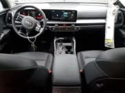 ✅ 2025 Kia Sorento S • VIN: 5XYRLDJC0SG392960 • Lot: 85005515. Wystawiony na Copart z przebiegiem 1 980 mil. Bezpłatny archiwum sprzedaży aukcyjnych z USA i szczegółowy raport historii pojazdu na DreamBid. Zdjęcie 8.