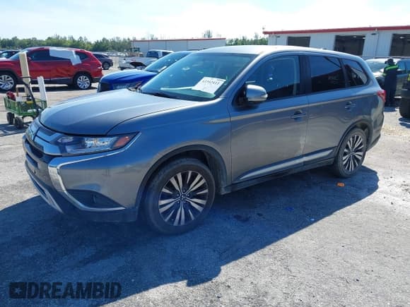 ✅ 2019 Mitsubishi Outlander SE • VIN: JA4AD3A37KZ006566 • Lot: 43542411. Wystawiony na IAAI z przebiegiem 115 442 mil. Bezpłatny archiwum sprzedaży aukcyjnych z USA i szczegółowy raport historii pojazdu na DreamBid. Zdjęcie 17.