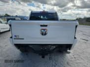 ✅ 2022 Ram 1500 Big Horn • VIN: 1C6RREFG2NN446330 • Lot: 90972875. Wystawiony na Copart z przebiegiem 20 059 mil. Bezpłatny archiwum sprzedaży aukcyjnych z USA i szczegółowy raport historii pojazdu na DreamBid. Zdjęcie 6.