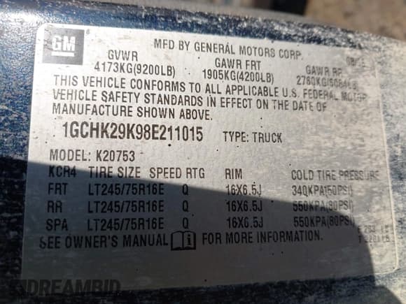 ✅ 2008 Chevrolet Silverado 2500HD 1LT • VIN: 1GCHK29K98E211015 • Lot: 42584905. Wystawiony na IAAI z przebiegiem 286 629 mil. Bezpłatny archiwum sprzedaży aukcyjnych z USA i szczegółowy raport historii pojazdu na DreamBid. Zdjęcie 9.
