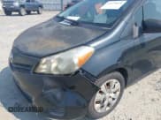 ✅ 2012 Toyota Yaris L • VIN: JTDJTUD39CD540774 • Лот: 42579874. Опубликован ранее на IAAI с пробегом 162 403 миль. Бесплатный доступ к архиву аукционных продаж из США и подробный отчёт об истории автомобиля на DreamBid. Изображение 6.