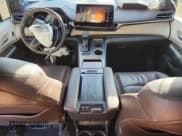 ✅ 2023 Toyota Sienna Platinum • VIN: 5TDESKFC3PS095528 • Лот: 87483685. Опубликован ранее на Copart с пробегом 35 677 миль. Бесплатный доступ к архиву аукционных продаж из США и подробный отчёт об истории автомобиля на DreamBid. Изображение 8.