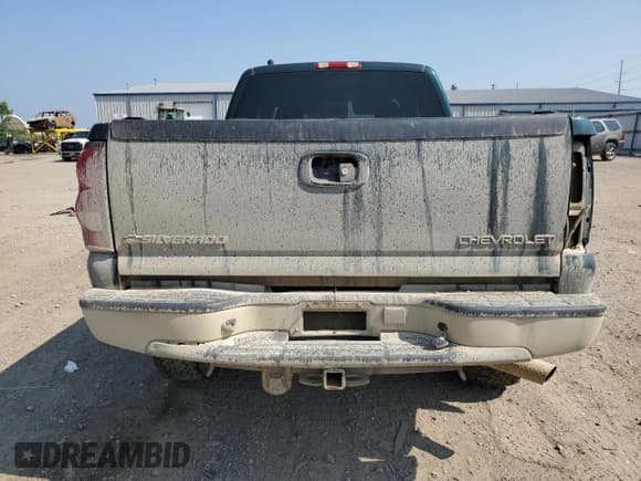 ✅ 2004 Chevrolet Silverado 2500HD LT • VIN: 1GCHK291X4E123186 • Лот: 64627415. Опубликован ранее на Copart с пробегом 200 745 миль. Бесплатный доступ к архиву аукционных продаж из США и подробный отчёт об истории автомобиля на DreamBid. Изображение 6.