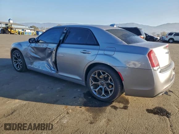 ✅ 2017 Chrysler 300 S • VIN: 2C3CCABGXHH553853 • Lot: 95307145. Listed on Copart with 107,017 mi. Free auction sales archive from the USA and detailed vehicle history report at DreamBid. Image 2.