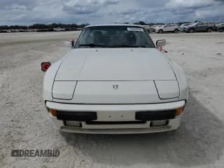 ✅ 1986 Porsche 944 • VIN: WP0AA0948GN453769 • Lot: 76462054. Wystawiony na Copart z przebiegiem 264 439 mil. Bezpłatny archiwum sprzedaży aukcyjnych z USA i szczegółowy raport historii pojazdu na DreamBid. Zdjęcie 5.
