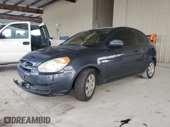 ✅ 2010 Hyundai Accent GS • VIN: KMHCM3AC3AU184173 • Лот: 65429885. Опубликован ранее на Copart с пробегом 174 998 миль. Бесплатный доступ к архиву аукционных продаж из США и подробный отчёт об истории автомобиля на DreamBid. Изображение 1.
