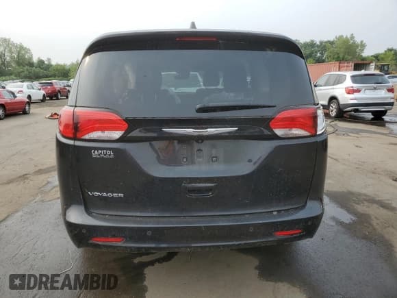 ✅ 2021 Chrysler Voyager LX • VIN: 2C4RC1CG5MR503354 • Lot: 67683255. Wystawiony na Copart z przebiegiem Nie podano. Bezpłatny archiwum sprzedaży aukcyjnych z USA i szczegółowy raport historii pojazdu na DreamBid. Zdjęcie 6.