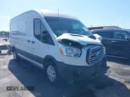 ✅ 2017 Ford Transit • VIN: 1FTYE2CM6HKB32372 • Lot: 42247909. Wystawiony na IAAI z przebiegiem 197 640 mil. Bezpłatny archiwum sprzedaży aukcyjnych z USA i szczegółowy raport historii pojazdu na DreamBid. Zdjęcie 1.