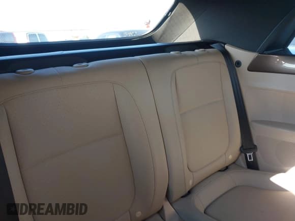 ✅ 2015 Volkswagen Beetle 1.8T w/Tech • VIN: 3VW507AT7FM802457 • Lot: 42695005. Listed on IAAI with 206,751 mi. Free auction sales archive from the USA and detailed vehicle history report at DreamBid. Image 8.