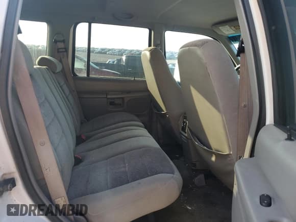 ✅ 1999 Ford Explorer XL • VIN: 1FMZU34XXXUB80803 • Лот: 87027834. Опубликован ранее на Copart с пробегом 222 864 миль. Бесплатный доступ к архиву аукционных продаж из США и подробный отчёт об истории автомобиля на DreamBid. Изображение 10.