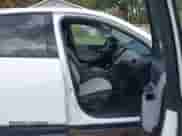 2018 Chevrolet Equinox LS с VIN 2GNAXREV7J6320182, выставлен на аукционе IAAI как лот 43262040 с пробегом 132 619 миль миль и . История ставок и продаж доступна на DreamBid. Изображение 5.