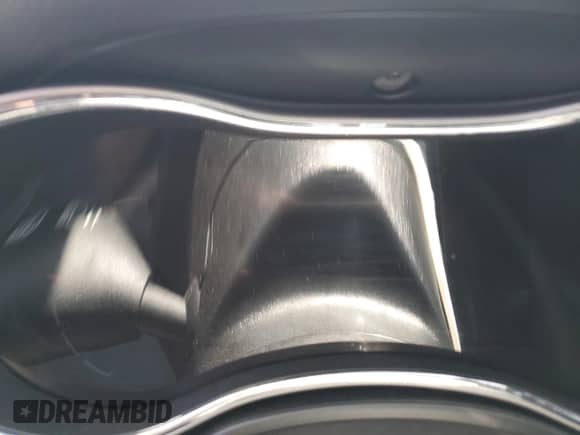 2019 Jeep Grand Cherokee Trailhawk с VIN 1C4RJFLT0KC662093, выставлен на аукционе Copart как лот 65987125 с пробегом Не указан миль и Списание • Salvage title. История ставок и продаж доступна на DreamBid. Изображение 9.