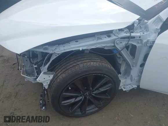 2024 Lexus IS 300 с VIN JTHBA1D23R5130831, выставлен на аукционе IAAI как лот 41673307 с пробегом 11 556 миль миль и . История ставок и продаж доступна на DreamBid. Изображение 19.