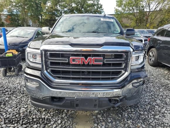 ✅ 2018 GMC Sierra 1500 SLE • VIN: 1GTV2MEC9JZ355336 • Лот: 85823285. Опубликован ранее на Copart с пробегом 83 550 миль. Бесплатный доступ к архиву аукционных продаж из США и подробный отчёт об истории автомобиля на DreamBid. Изображение 5.