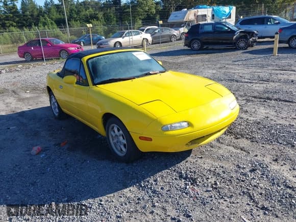 ✅ 1992 Mazda MX-5 Miata • VIN: JM1NA3517N1318222 • Лот: 43119145. Опубликован ранее на IAAI с пробегом 122 619 миль. Бесплатный доступ к архиву аукционных продаж из США и подробный отчёт об истории автомобиля на DreamBid. Изображение 1.