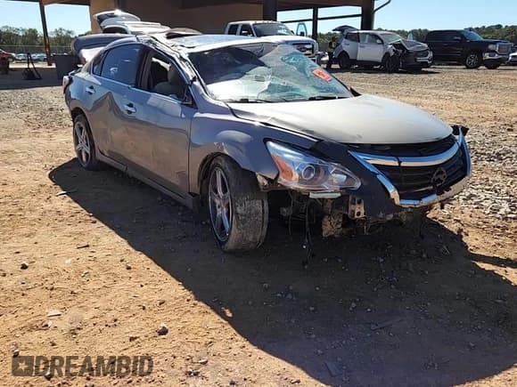 ✅ 2013 Nissan Altima SV • VIN: 1N4BL3AP0DN443969 • Lot: 80813395. Wystawiony na Copart z przebiegiem Nie podano. Bezpłatny archiwum sprzedaży aukcyjnych z USA i szczegółowy raport historii pojazdu na DreamBid. Zdjęcie 14.