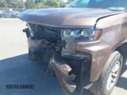 ✅ 2019 Chevrolet Silverado 1500 RST • VIN: 3GCUYEED0KG250193 • Lot: 43152543. Wystawiony na IAAI z przebiegiem 77 720 mil. Bezpłatny archiwum sprzedaży aukcyjnych z USA i szczegółowy raport historii pojazdu na DreamBid. Zdjęcie 6.