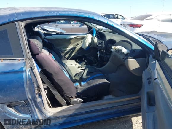 ✅ 1998 Ford Mustang • VIN: 1FAFP4040WF119419 • Lot: 43587006. Listed on IAAI with 113,167 mi. Free auction sales archive from the USA and detailed vehicle history report at DreamBid. Image 5.