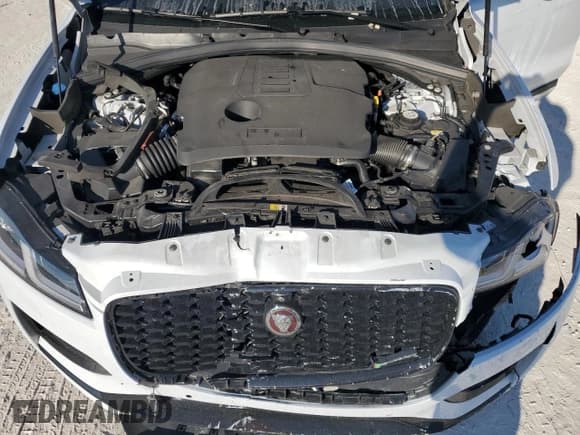 ✅ 2021 Jaguar F-Pace R-Dynamic S • VIN: SADCT2FU5MA681304 • Лот: 43956495. Опубликован ранее на Copart с пробегом 28 466 миль. Бесплатный доступ к архиву аукционных продаж из США и подробный отчёт об истории автомобиля на DreamBid. Изображение 12.