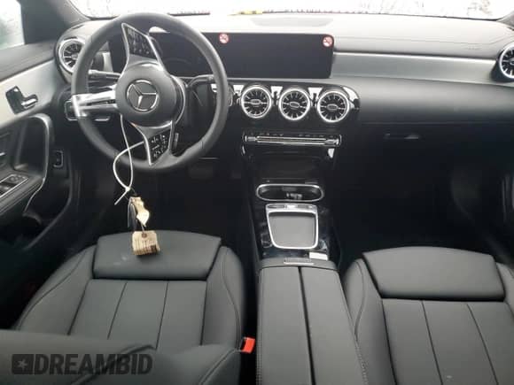 2025 Mercedes-Benz CLA 250 с VIN W1K5J4GBXSN527671, выставлен на аукционе Copart как лот 84262234 с пробегом 854 миль миль и Чистый • Clean title. История ставок и продаж доступна на DreamBid. Изображение 8.