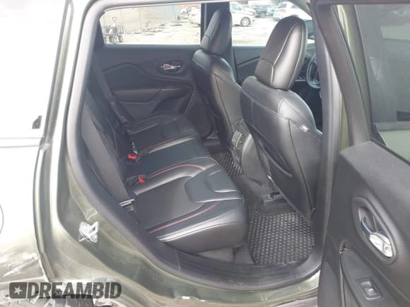 ✅ 2021 Jeep Cherokee Trailhawk • VIN: 1C4PJMBX6MD161982 • Lot: 41620867. Listed on IAAI with 54,471 mi. Free auction sales archive from the USA and detailed vehicle history report at DreamBid. Image 8.