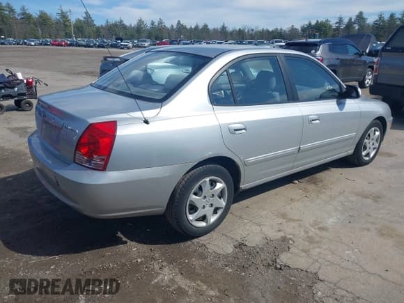 ✅ 2004 Hyundai Elantra GLS • VIN: KMHDN46D84U734061 • Lot: 42020849. Wystawiony na IAAI z przebiegiem 104 337 mil. Bezpłatny archiwum sprzedaży aukcyjnych z USA i szczegółowy raport historii pojazdu na DreamBid. Zdjęcie 4.