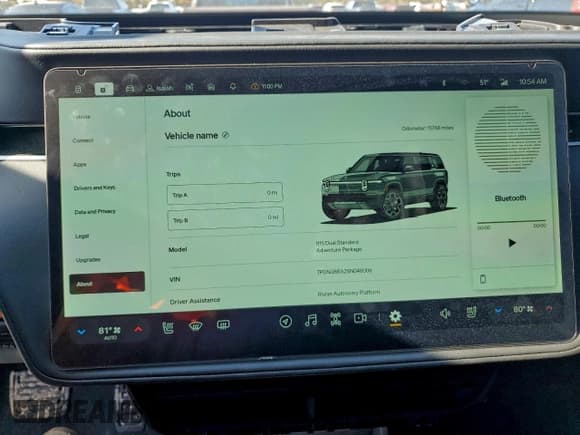 ✅ 2025 Rivian R1S Adventure • VIN: 7PDSGBBA2SN048006 • Lot: 96099815. Wystawiony na Copart z przebiegiem 15 768 mil. Bezpłatny archiwum sprzedaży aukcyjnych z USA i szczegółowy raport historii pojazdu na DreamBid. Zdjęcie 9.