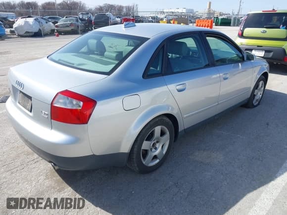 ✅ 2004 Audi A4 1.8T • VIN: WAULC68E14A058154 • Lot: 41749700. Listed on IAAI with 188,223 mi. Free auction sales archive from the USA and detailed vehicle history report at DreamBid. Image 4.