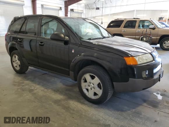 ✅ 2005 Saturn VUE • VIN: 5GZCZ63465S863156 • Lot: 55956495. Wystawiony na Copart z przebiegiem 212 648 mil. Bezpłatny archiwum sprzedaży aukcyjnych z USA i szczegółowy raport historii pojazdu na DreamBid. Zdjęcie 4.