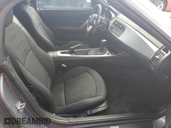 ✅ 2008 BMW Z4 3.0i • VIN: 4USBU33578LW76035 • Lot: 78516954. Listed on Copart with 74,775 mi. Free auction sales archive from the USA and detailed vehicle history report at DreamBid. Image 10.