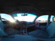 ✅ 2010 Toyota Highlander Limited • VIN: 5TDYK3EHXAS017769 • Lot: 43690947. Listed on IAAI with 155,694 mi. Free auction sales archive from the USA and detailed vehicle history report at DreamBid. Image 19.