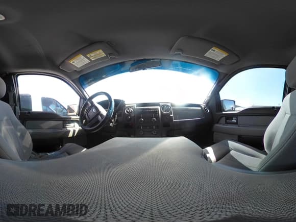 ✅ 2014 Ford F-150 XL • VIN: 1FTFX1EF5EKF74002 • Lot: 42780950. Wystawiony na IAAI z przebiegiem 213 453 mil. Bezpłatny archiwum sprzedaży aukcyjnych z USA i szczegółowy raport historii pojazdu na DreamBid. Zdjęcie 18.