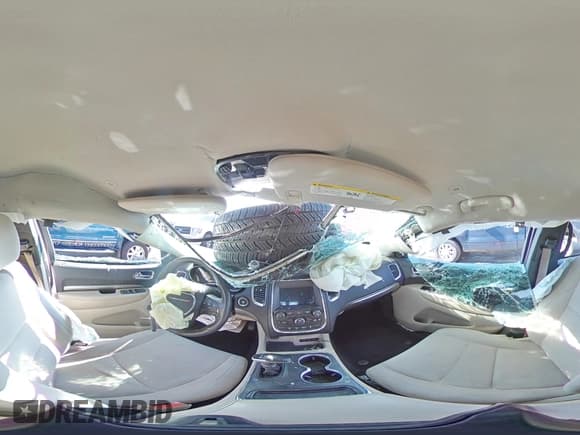 ✅ 2018 Dodge Durango SXT • VIN: 1C4RDHAG9JC100877 • Лот: 70054305. Опубликован ранее на Copart с пробегом Не указан. Бесплатный доступ к архиву аукционных продаж из США и подробный отчёт об истории автомобиля на DreamBid. Изображение 15.