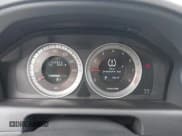 ✅ 2013 Volvo XC60 T6 • VIN: YV4902DZ0D2467664 • Лот: 43231573. Опубликован ранее на IAAI с пробегом 127 013 миль. Бесплатный доступ к архиву аукционных продаж из США и подробный отчёт об истории автомобиля на DreamBid. Изображение 7.