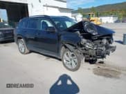 ✅ 2021 Volkswagen Atlas SE • VIN: 1V2HR2CA2MC606878 • Lot: 43250468. Listed on IAAI with 71,496 mi. Free auction sales archive from the USA and detailed vehicle history report at DreamBid. Image 1.