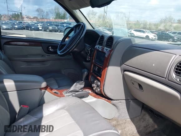 ✅ 2004 GMC Envoy SLT • VIN: 1GKET16S246160643 • Lot: 41922915. Listed on IAAI with Not provided. Free auction sales archive from the USA and detailed vehicle history report at DreamBid. Image 5.
