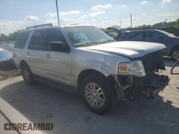 ✅ 2012 Ford Expedition XLT • VIN: 1FMJU1J56CEF40075 • Lot: 70683785. Wystawiony na Copart z przebiegiem 163 390 mil. Bezpłatny archiwum sprzedaży aukcyjnych z USA i szczegółowy raport historii pojazdu na DreamBid. Zdjęcie 4.