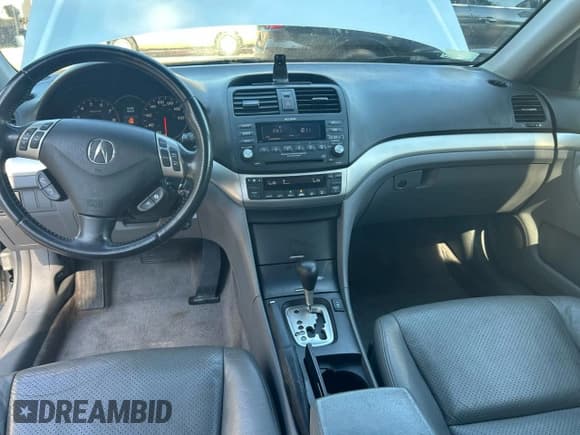 ✅ 2006 Acura TSX • VIN: JH4CL96816C025193 • Lot: 93459305. Wystawiony na Copart z przebiegiem 92 083 mil. Bezpłatny archiwum sprzedaży aukcyjnych z USA i szczegółowy raport historii pojazdu na DreamBid. Zdjęcie 9.