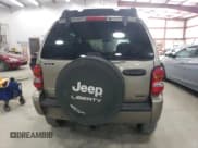 ✅ 2004 Jeep Liberty Renegade • VIN: 1J4GL38K74W176599 • Lot: 66299795. Wystawiony na Copart z przebiegiem 193 938 mil. Bezpłatny archiwum sprzedaży aukcyjnych z USA i szczegółowy raport historii pojazdu na DreamBid. Zdjęcie 6.