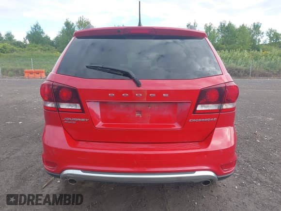 ✅ 2017 Dodge Journey Crossroad Plus • VIN: 3C4PDDGG4HT512923 • Lot: 42992525. Listed on IAAI with 89,756 mi. Free auction sales archive from the USA and detailed vehicle history report at DreamBid. Image 16.