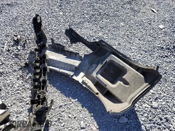 ✅ 2015 Ford Mustang GT Premium • VIN: 1FA6P8CF7F5301547 • Lot: 91796095. Wystawiony na Copart z przebiegiem 82 196 mil. Bezpłatny archiwum sprzedaży aukcyjnych z USA i szczegółowy raport historii pojazdu na DreamBid. Zdjęcie 12.